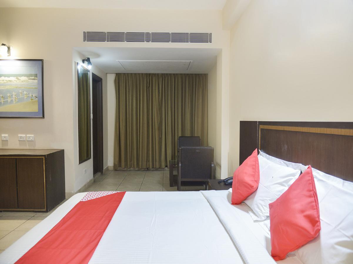 Oyo 15149 Hotel Ajoy Minar Mandarmani Kültér fotó