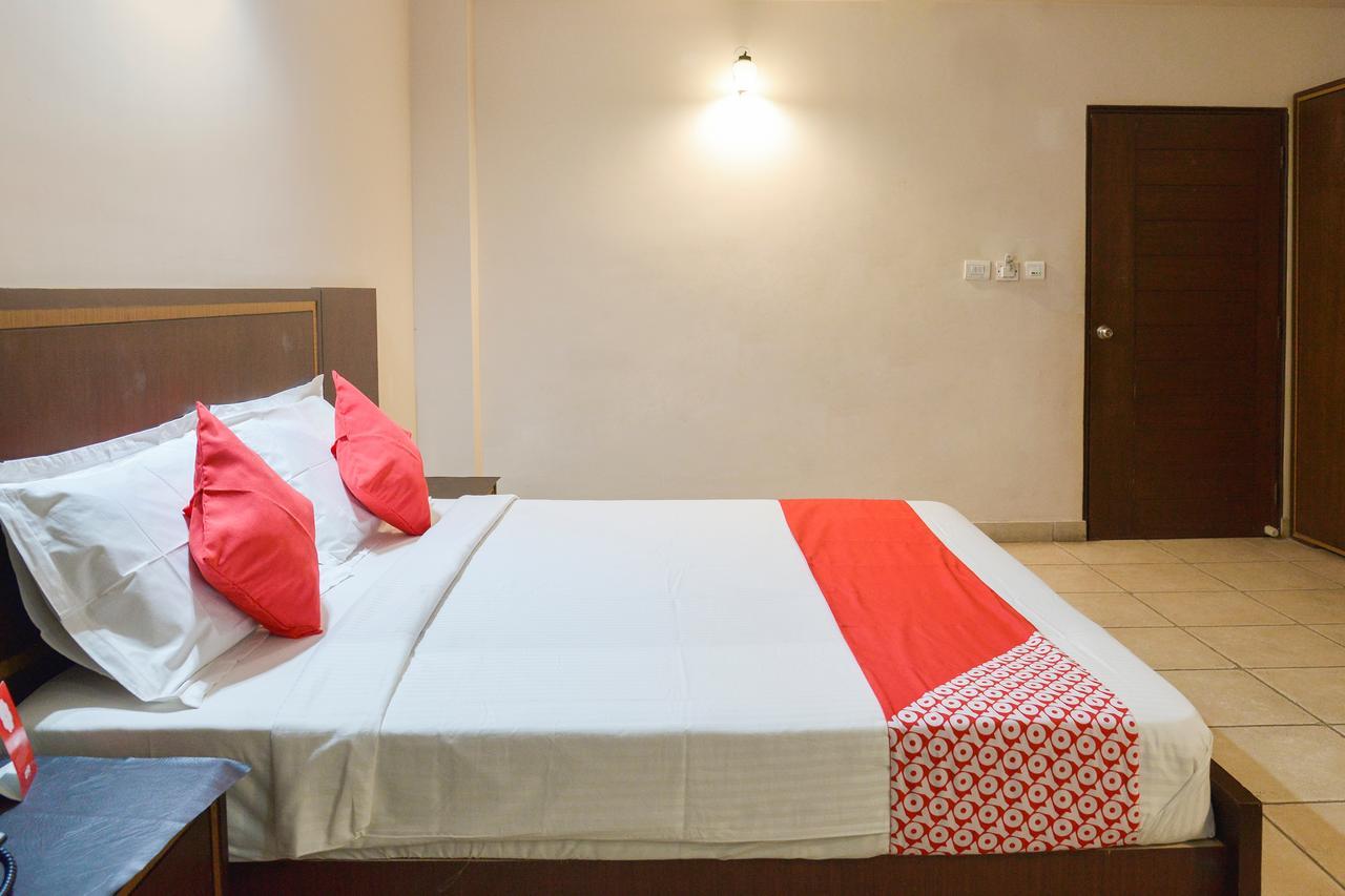 Oyo 15149 Hotel Ajoy Minar Mandarmani Kültér fotó