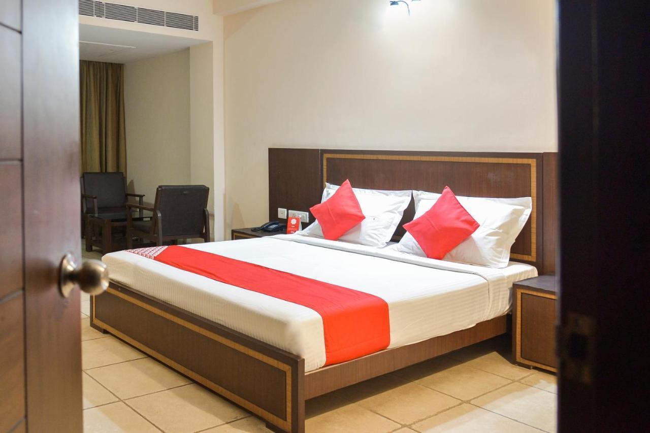 Oyo 15149 Hotel Ajoy Minar Mandarmani Kültér fotó