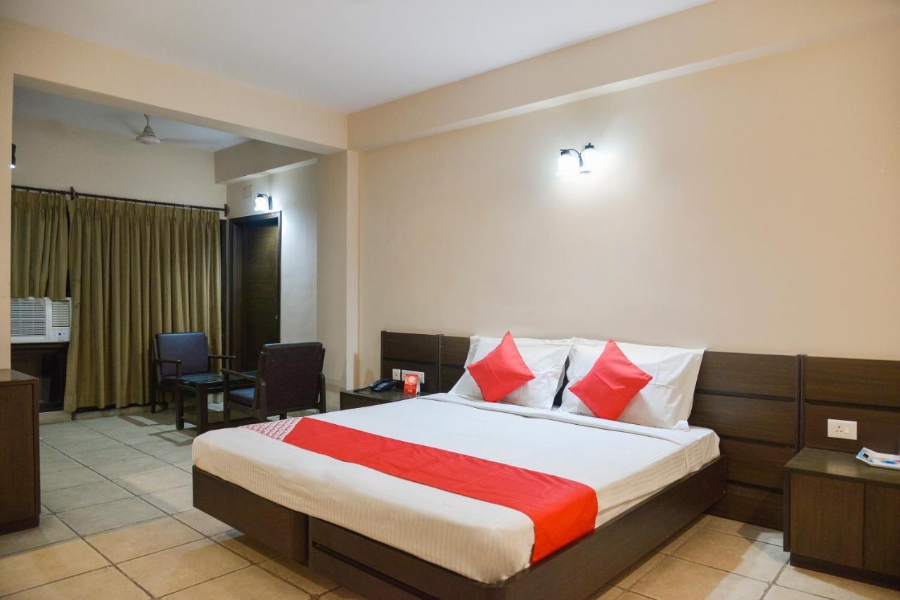 Oyo 15149 Hotel Ajoy Minar Mandarmani Kültér fotó